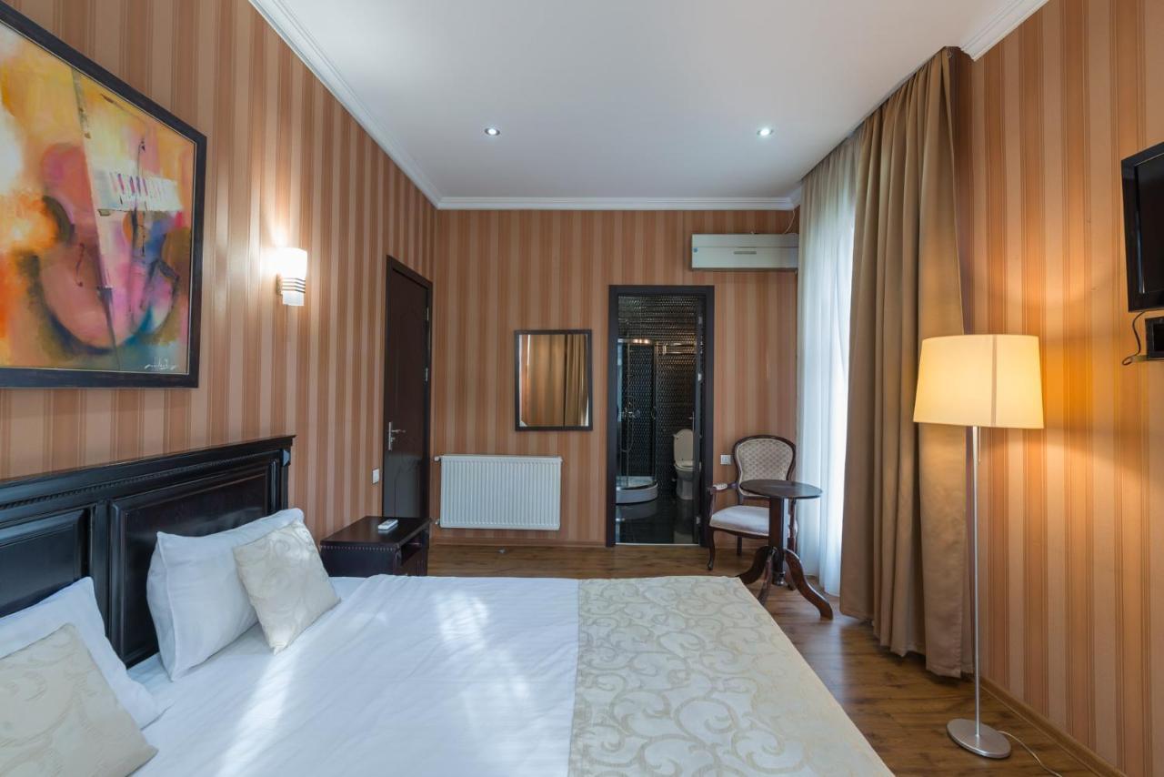 Garden View Hotel Tbilisi ภายนอก รูปภาพ
