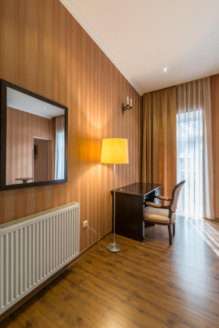 Garden View Hotel Tbilisi ภายนอก รูปภาพ