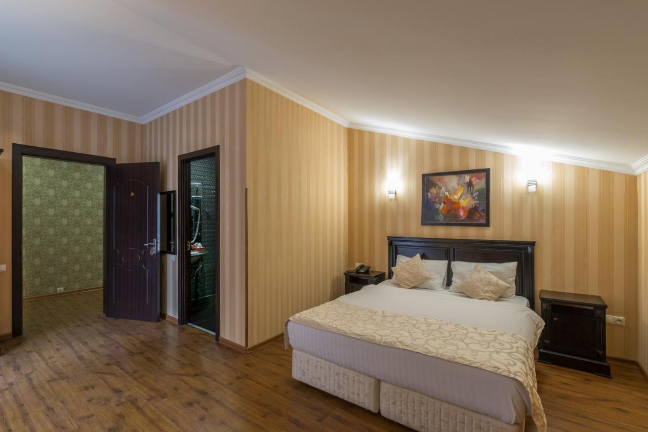 Garden View Hotel Tbilisi ภายนอก รูปภาพ