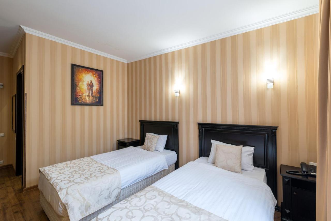 Garden View Hotel Tbilisi ภายนอก รูปภาพ
