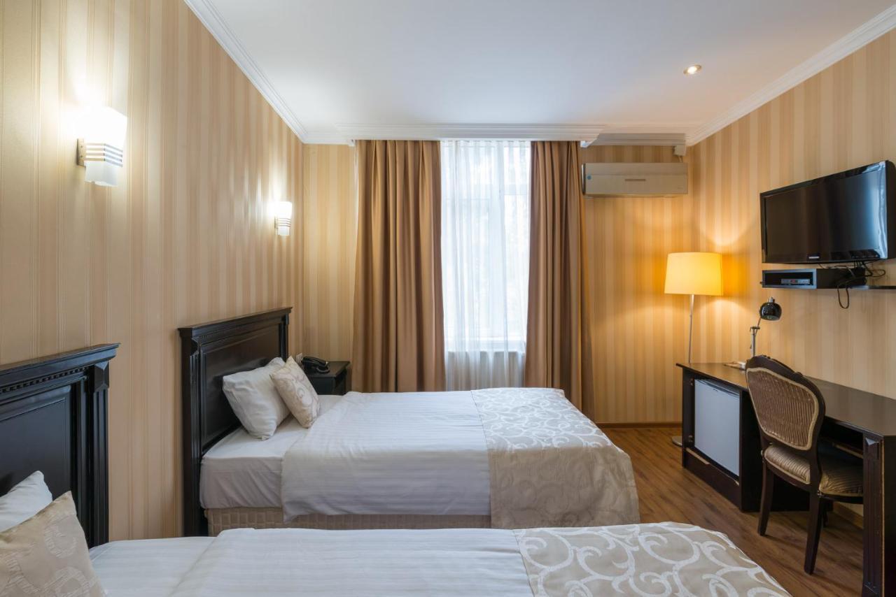 Garden View Hotel Tbilisi ภายนอก รูปภาพ