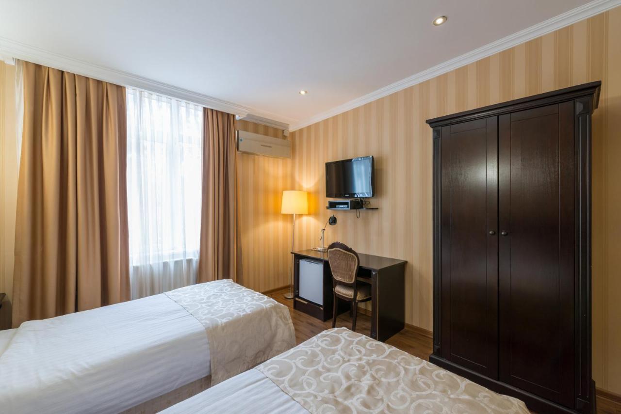 Garden View Hotel Tbilisi ภายนอก รูปภาพ