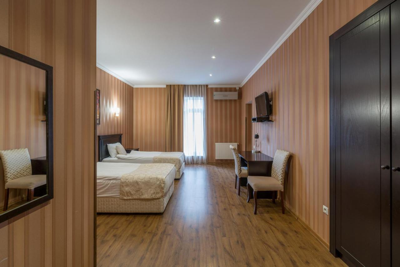 Garden View Hotel Tbilisi ภายนอก รูปภาพ