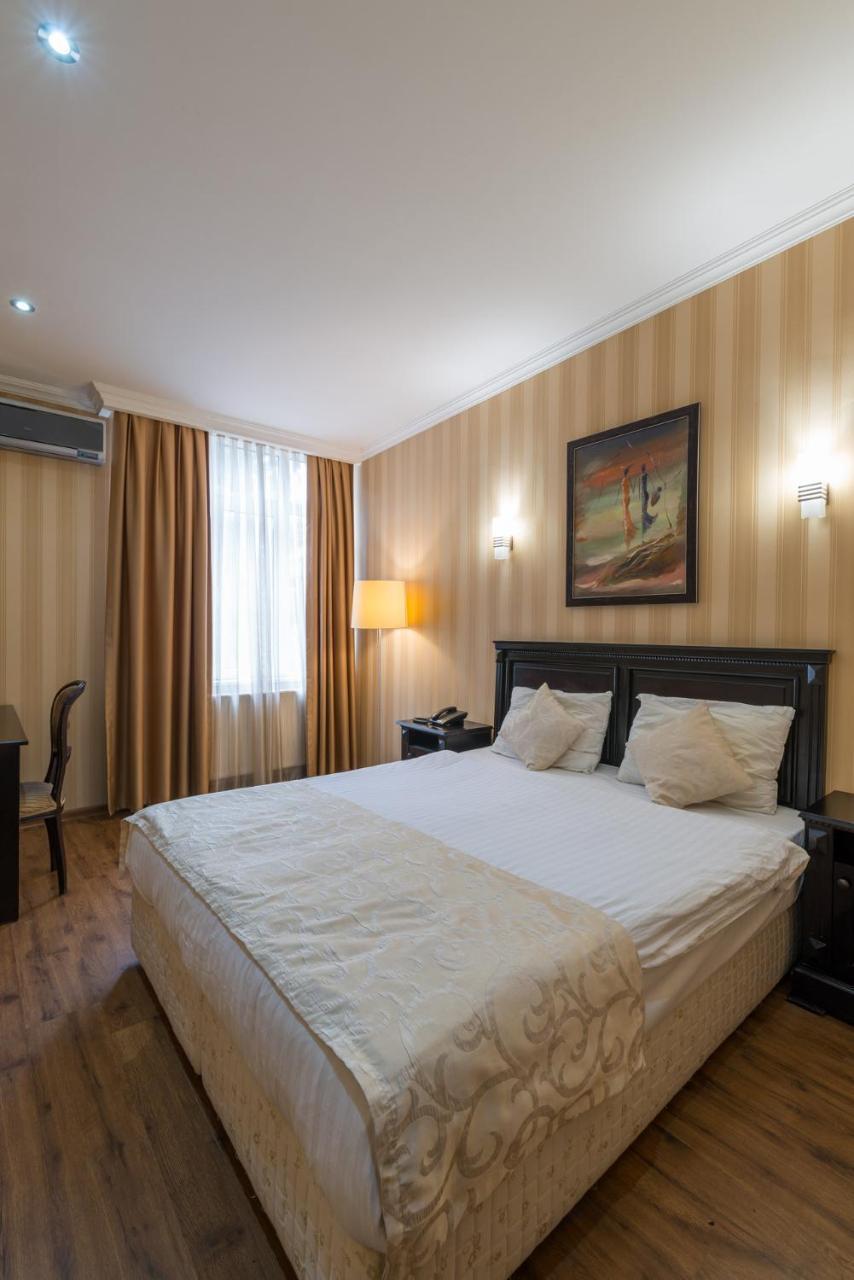 Garden View Hotel Tbilisi ภายนอก รูปภาพ