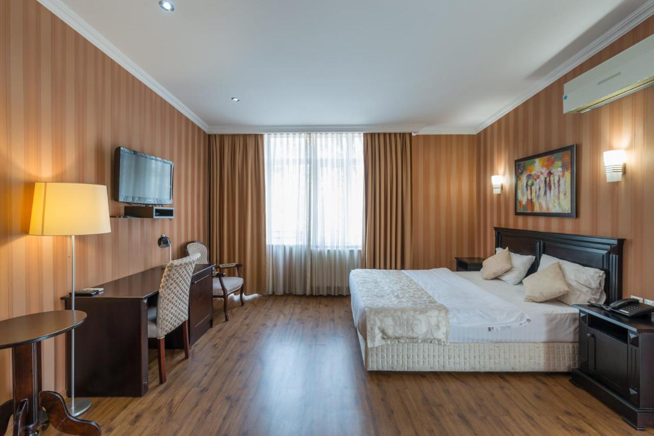 Garden View Hotel Tbilisi ภายนอก รูปภาพ