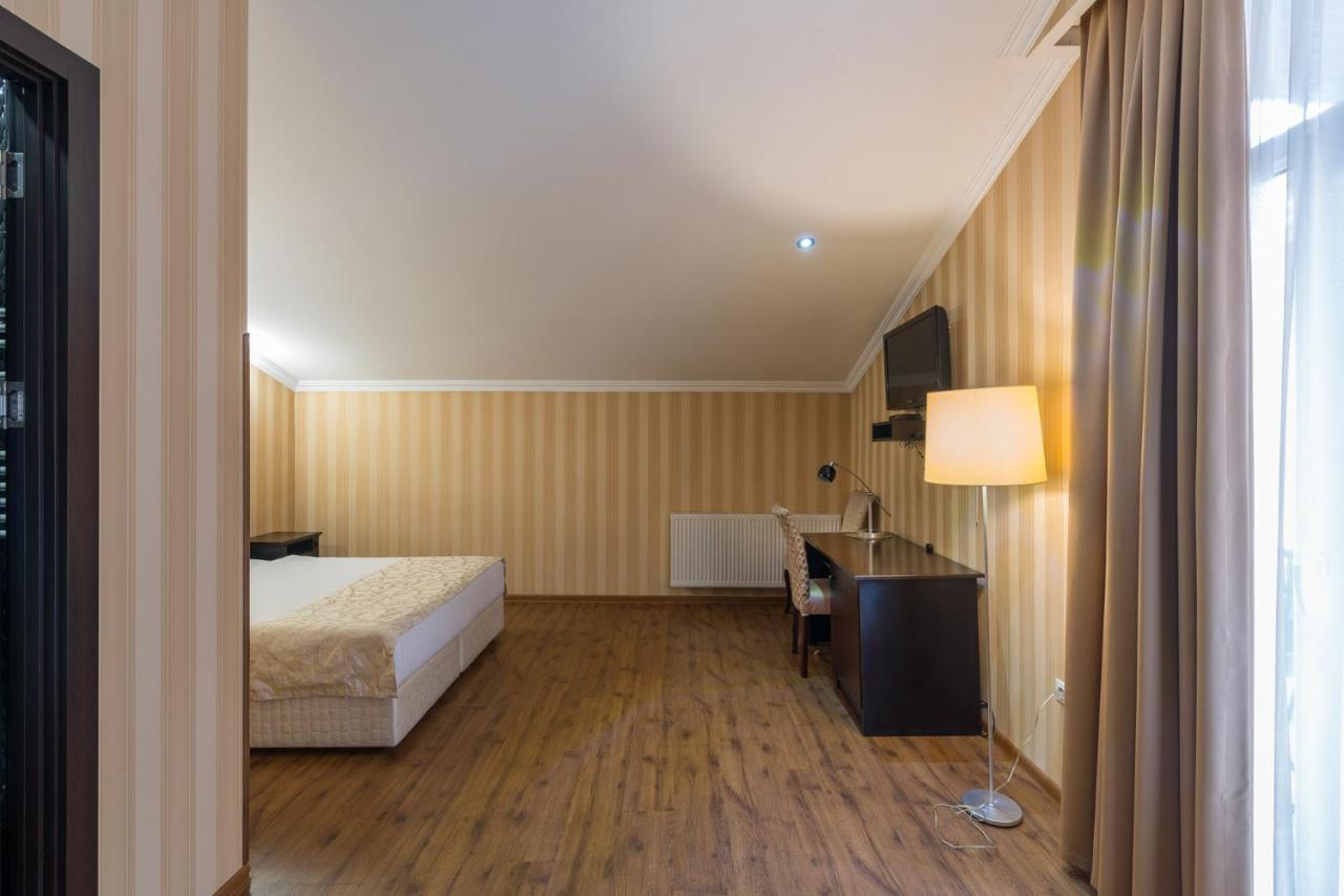Garden View Hotel Tbilisi ภายนอก รูปภาพ