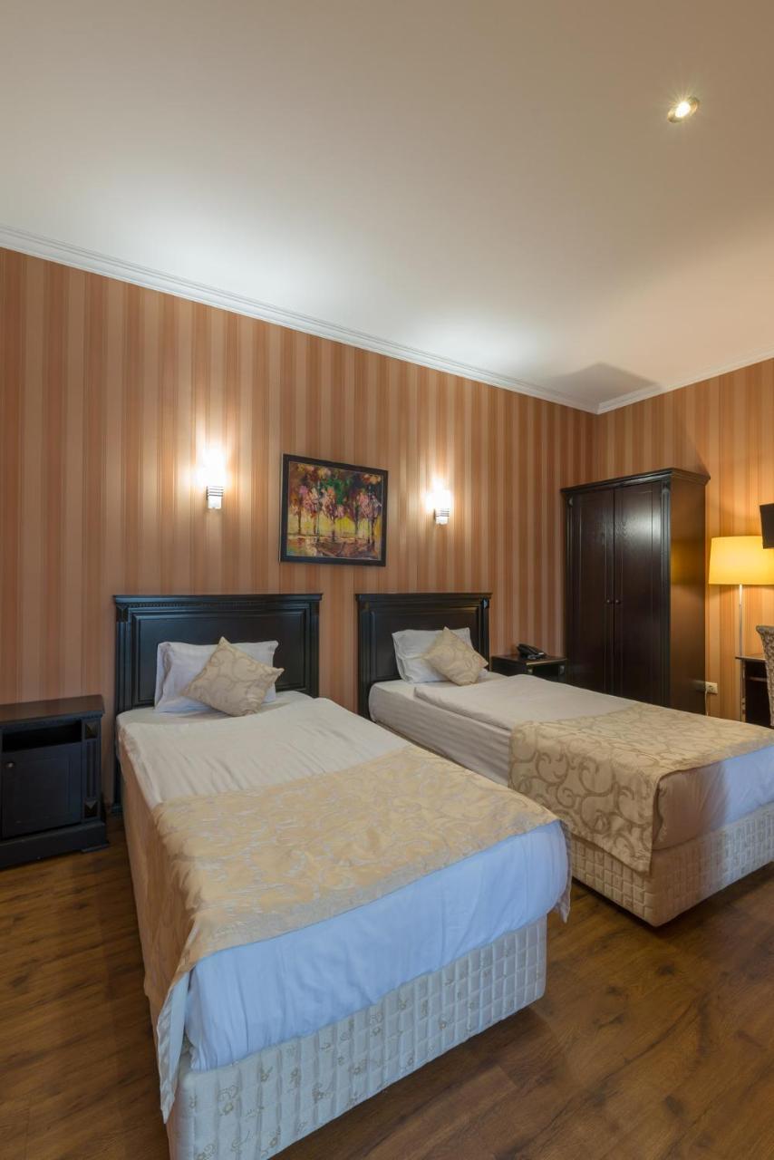 Garden View Hotel Tbilisi ภายนอก รูปภาพ