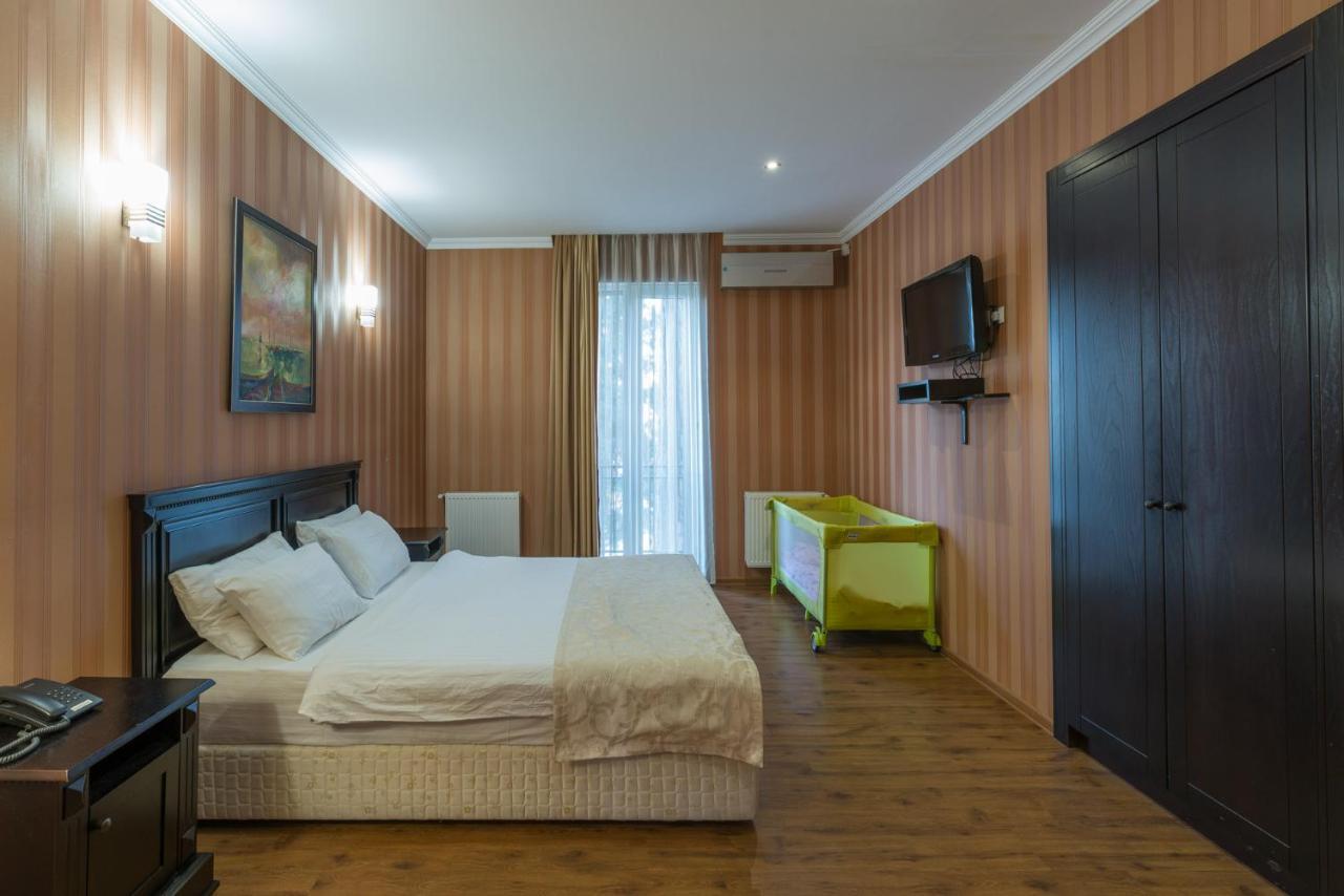 Garden View Hotel Tbilisi ภายนอก รูปภาพ